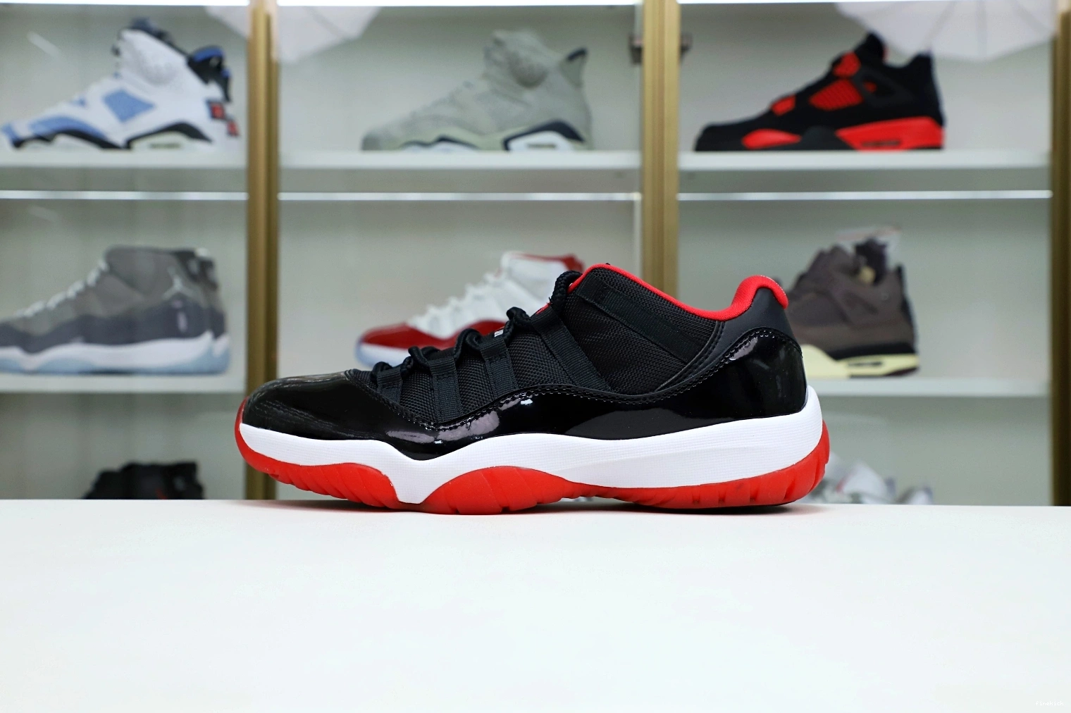 JORDAN RETRO 11 BRED AIR LOW 0310